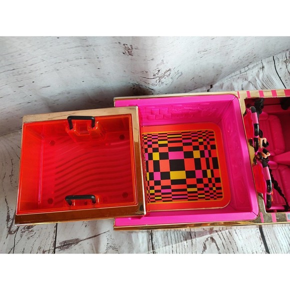 LOL Surprise Car-Pool Coupe Pool & Dance Floor Playset Doll Vehicle Works - Picture 3 of 14